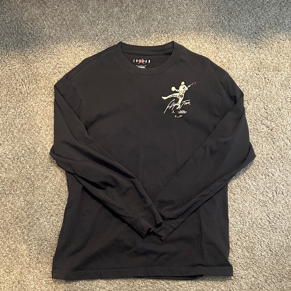 Nike Long Sleeve Tee with Graphic - Picture 1 of 2